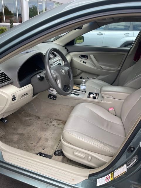 Used 2007 Toyota Camry LE FWD image 2