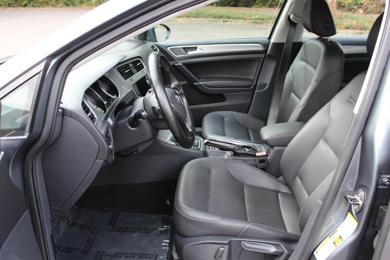 Used 2015 Volkswagen Golf TDI S FWD image 10