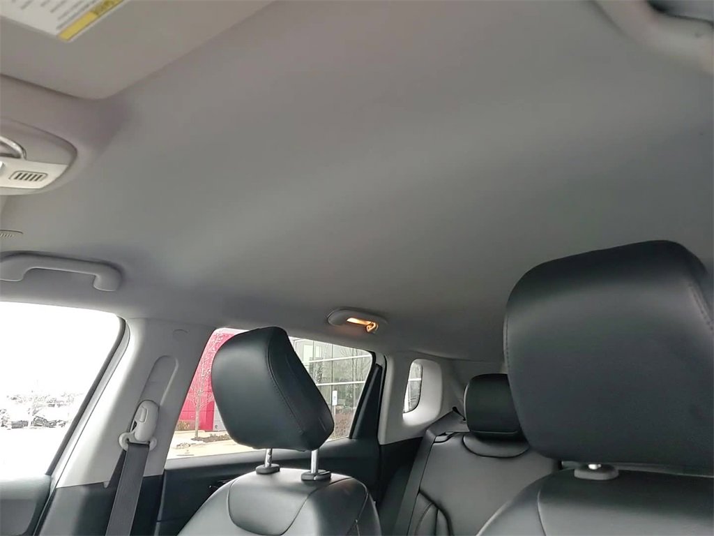 Used 2022 Jeep Compass Limited image 20