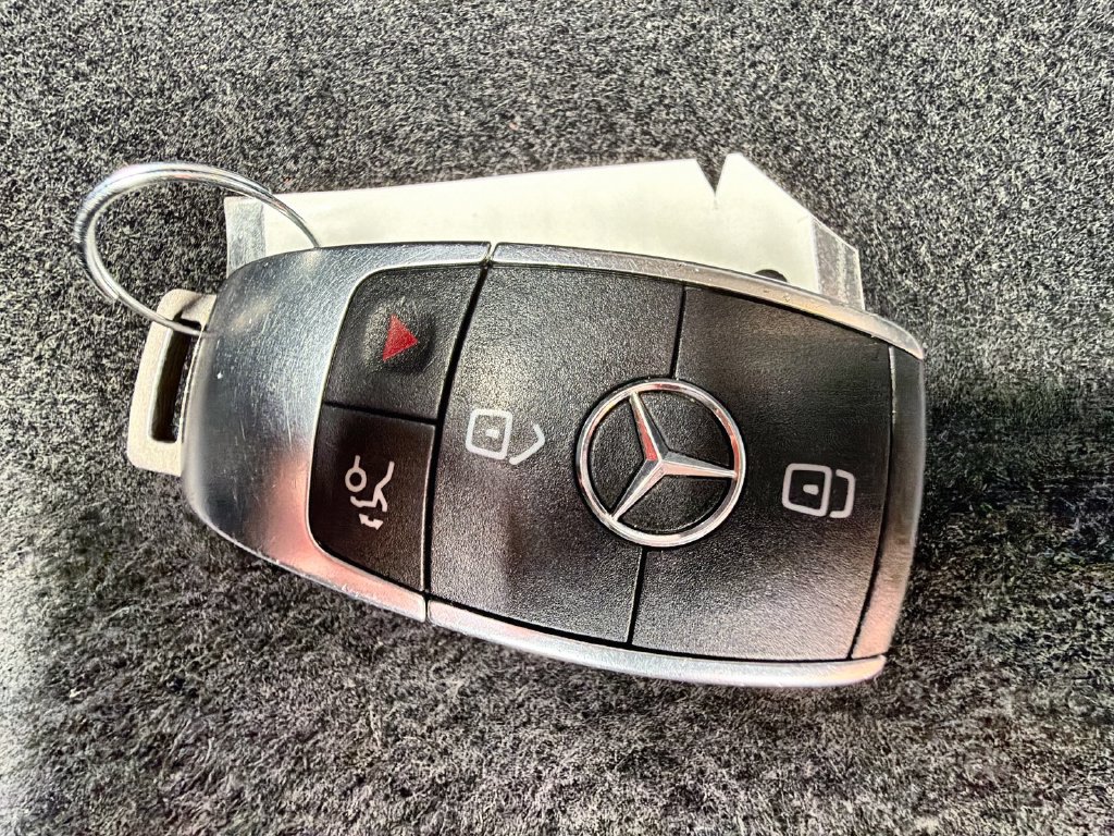 Used 2022 Mercedes-Benz CLA 250 4MATIC image 28