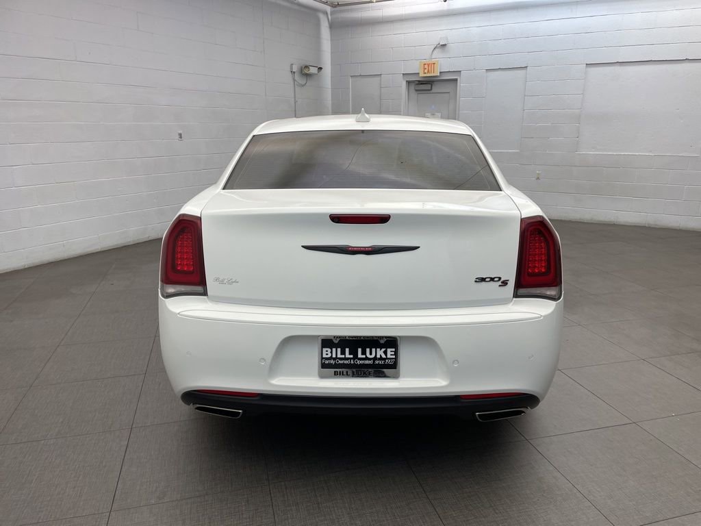 Certified 2022 Chrysler 300 S image 6
