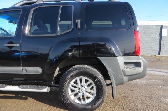 Used 2015 Nissan Xterra S w/ Value Package AWD/4WD image 27