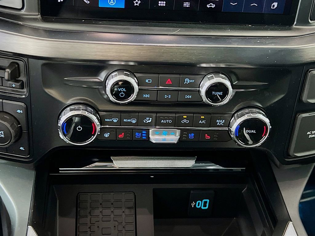 New 2025 Ford F250 Lariat w/ Lariat Ultimate Package image 9