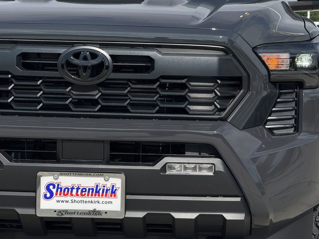 Used 2026 Toyota Tacoma TRD Sport AWD/4WD image 9