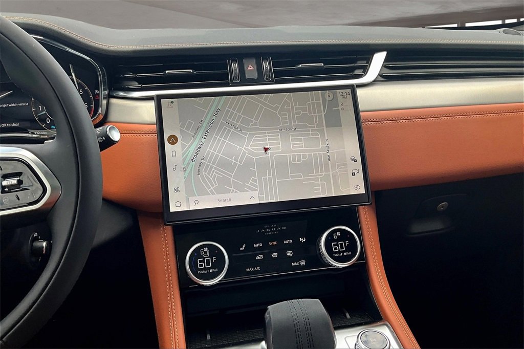 New 2026 Jaguar F-PACE R-Dynamic S image 7