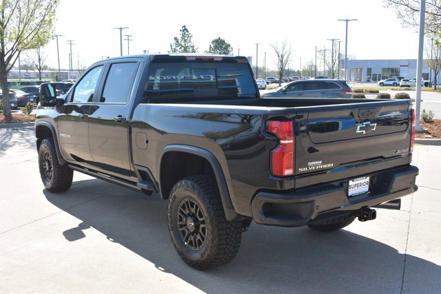 New 2026 Chevrolet Silverado 2500 ZR2 image 8