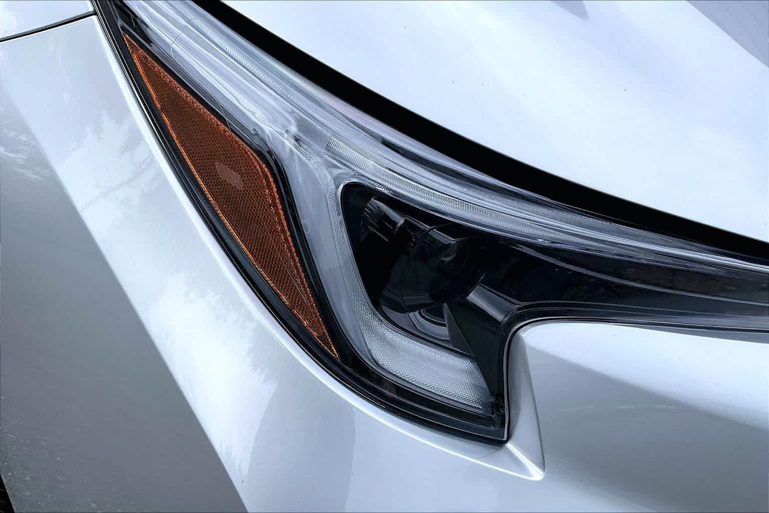 Certified 2025 Toyota Corolla SE FWD image 25