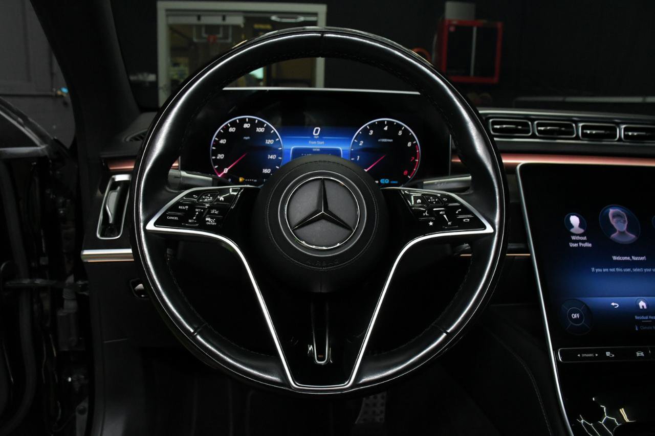 Used 2022 Mercedes-Benz S 580 4MATIC Sedan w/ AMG Line Package image 20