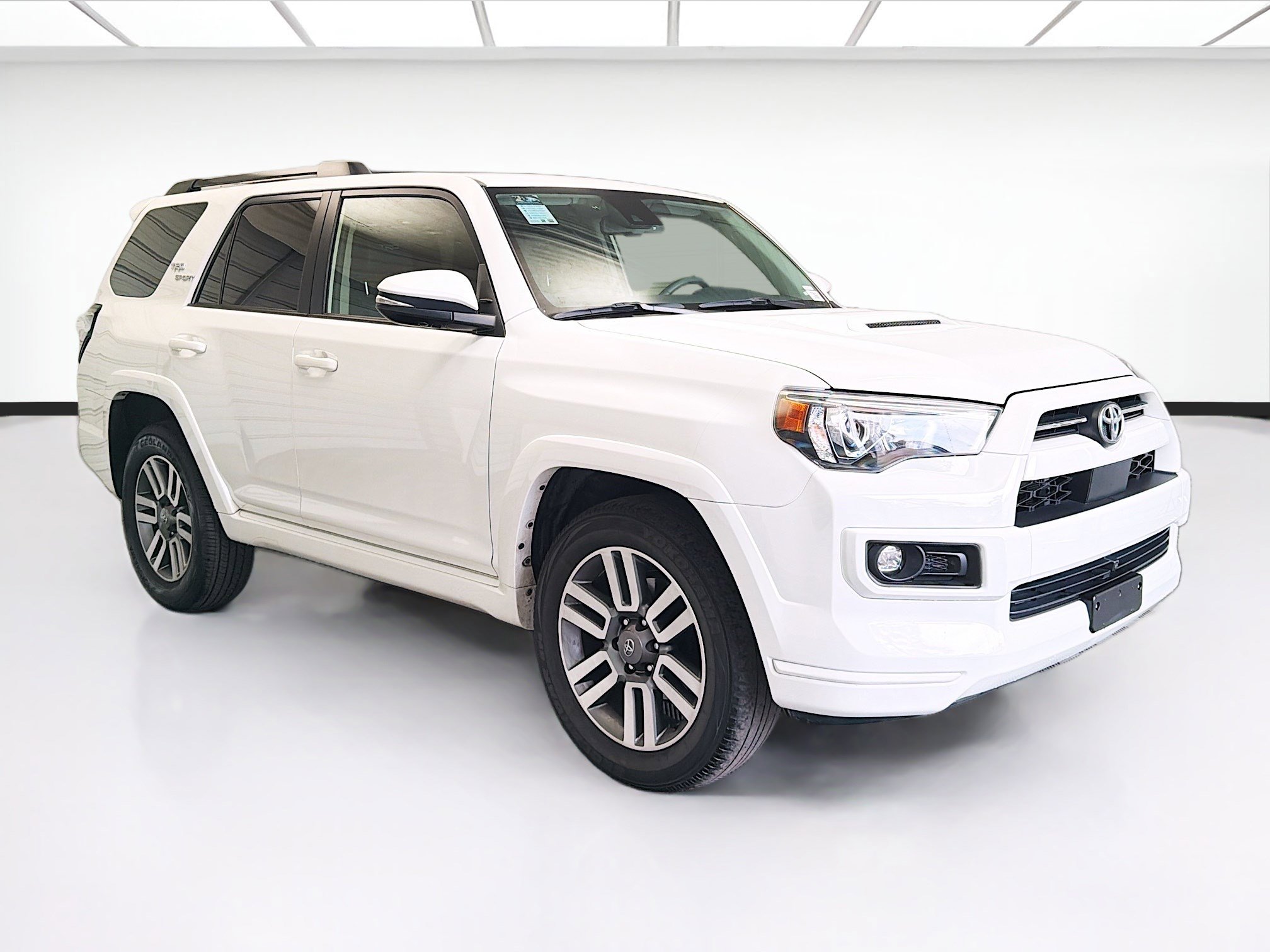 Used 2022 Toyota 4Runner TRD Sport w/ Technology Package image 3