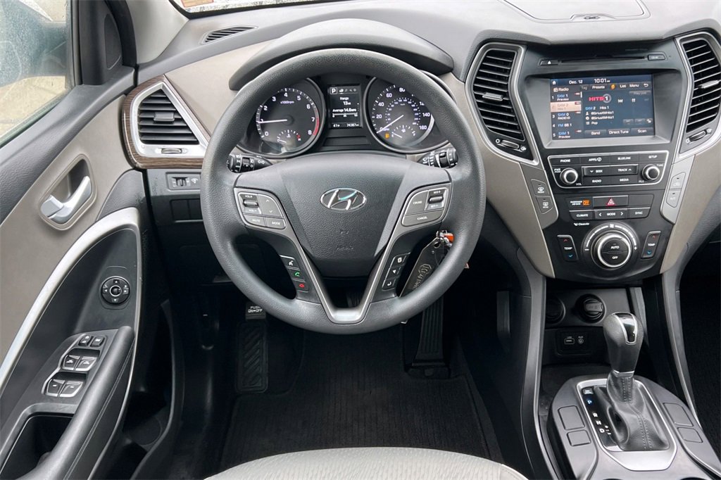 Used 2017 Hyundai Santa Fe Sport image 16