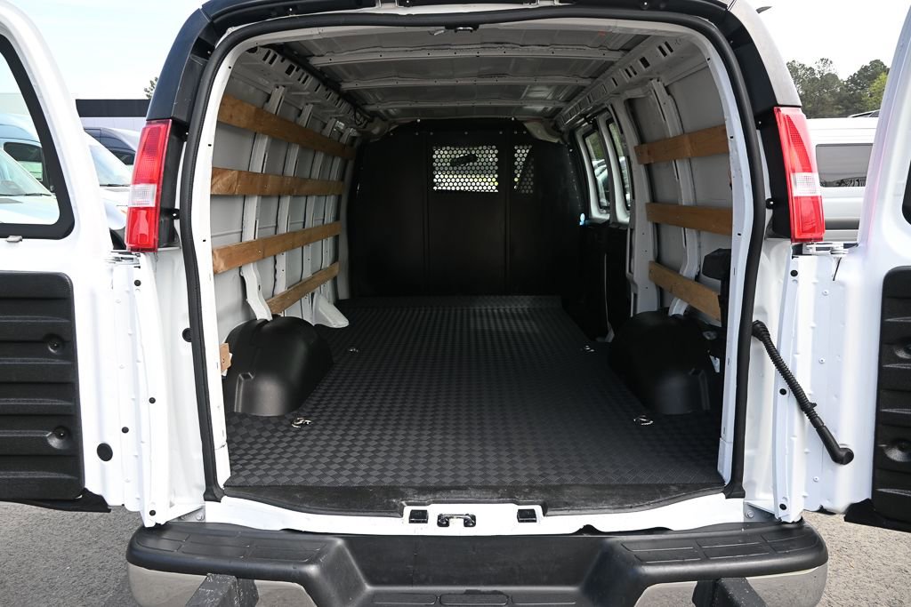 Used 2024 Chevrolet Express 2500 w/ Driver Convenience Package image 26