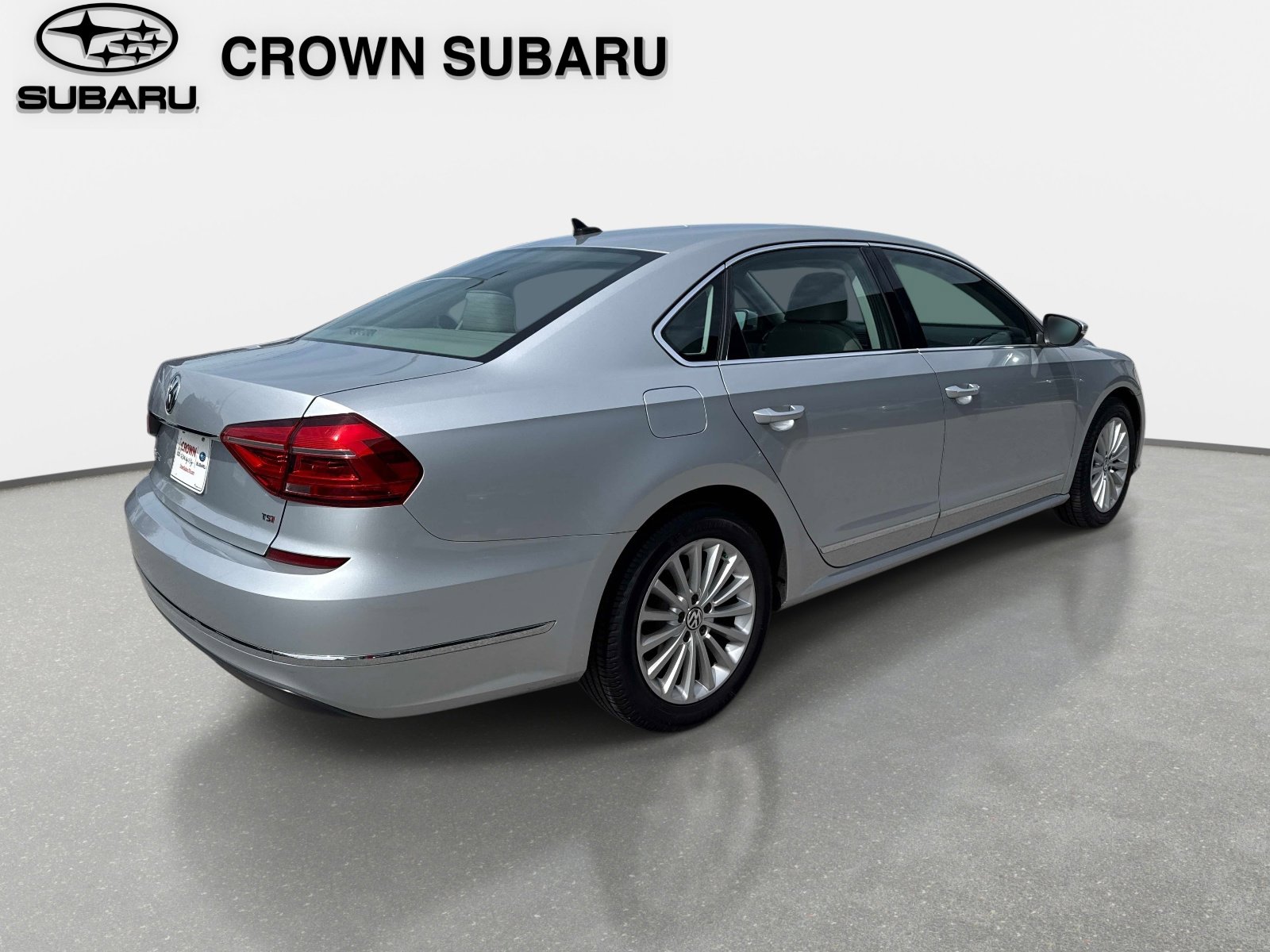 Used 2016 Volkswagen Passat 1.8T SE FWD image 4
