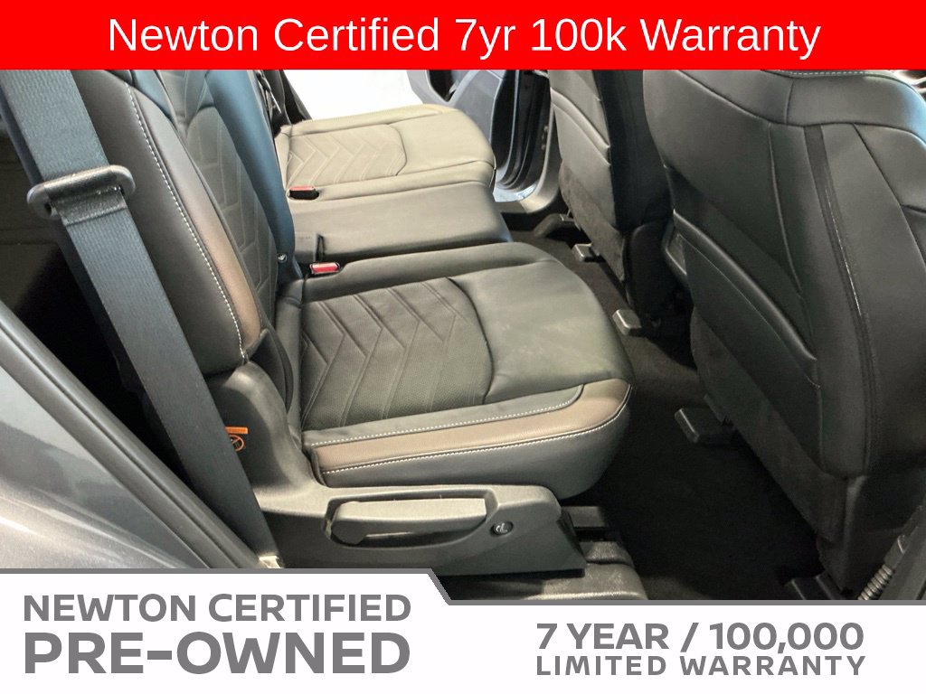 Used 2025 Nissan Pathfinder Platinum w/ Cargo Package FWD image 21
