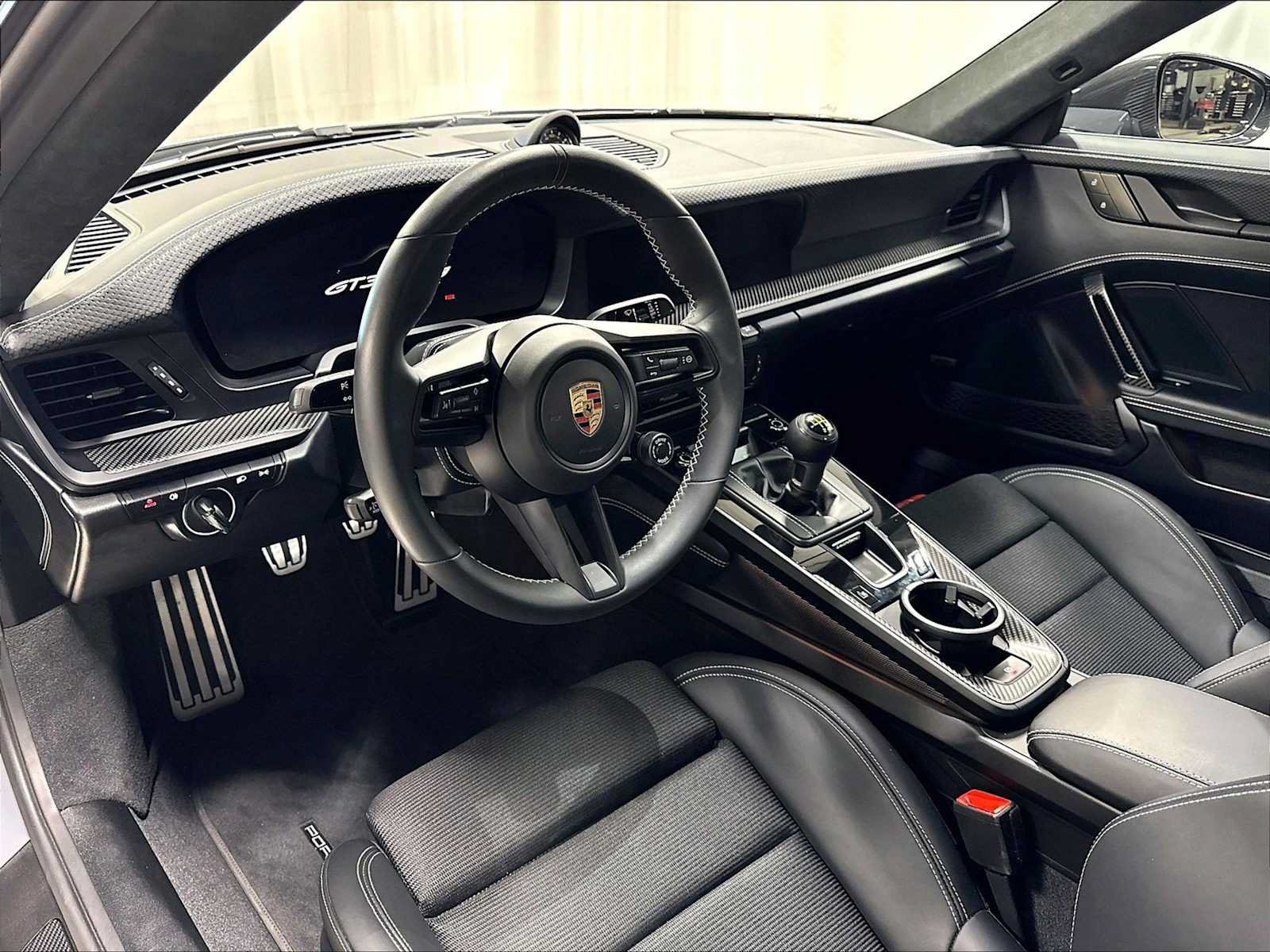 Used 2026 Porsche 911 GT3 RWD image 7