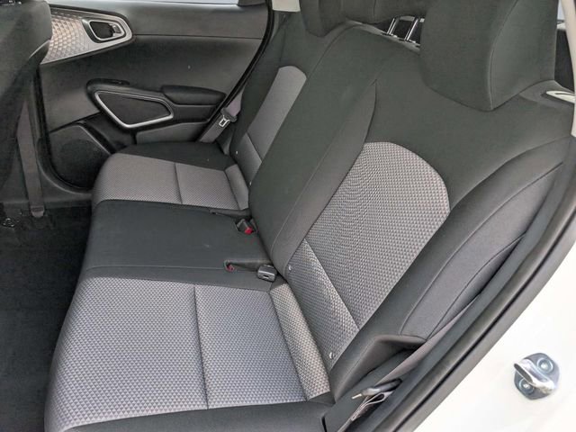 Used 2025 Kia Soul LX image 8