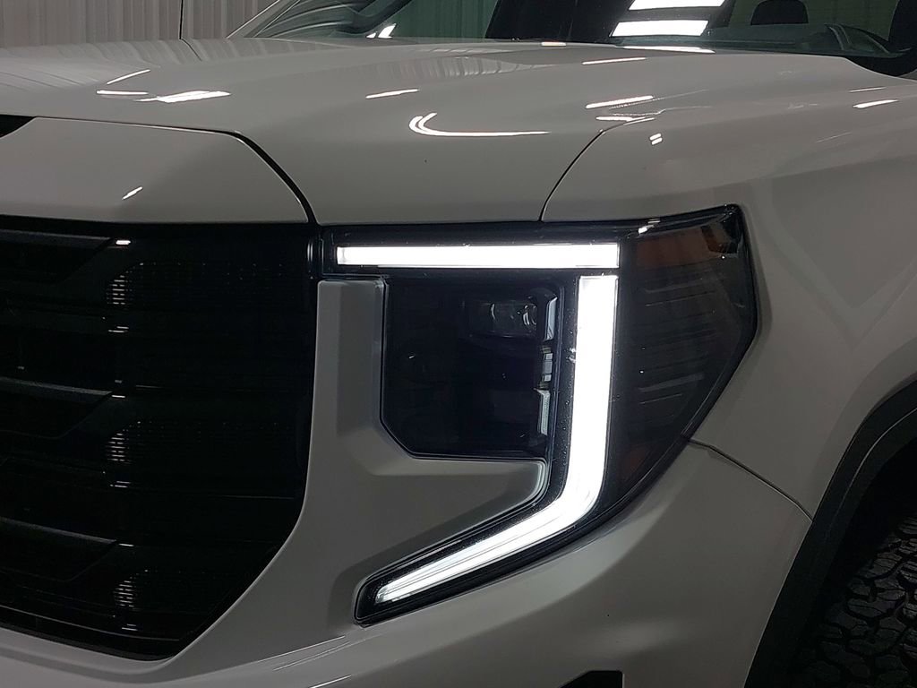 Used 2022 GMC Sierra 1500 Elevation image 31