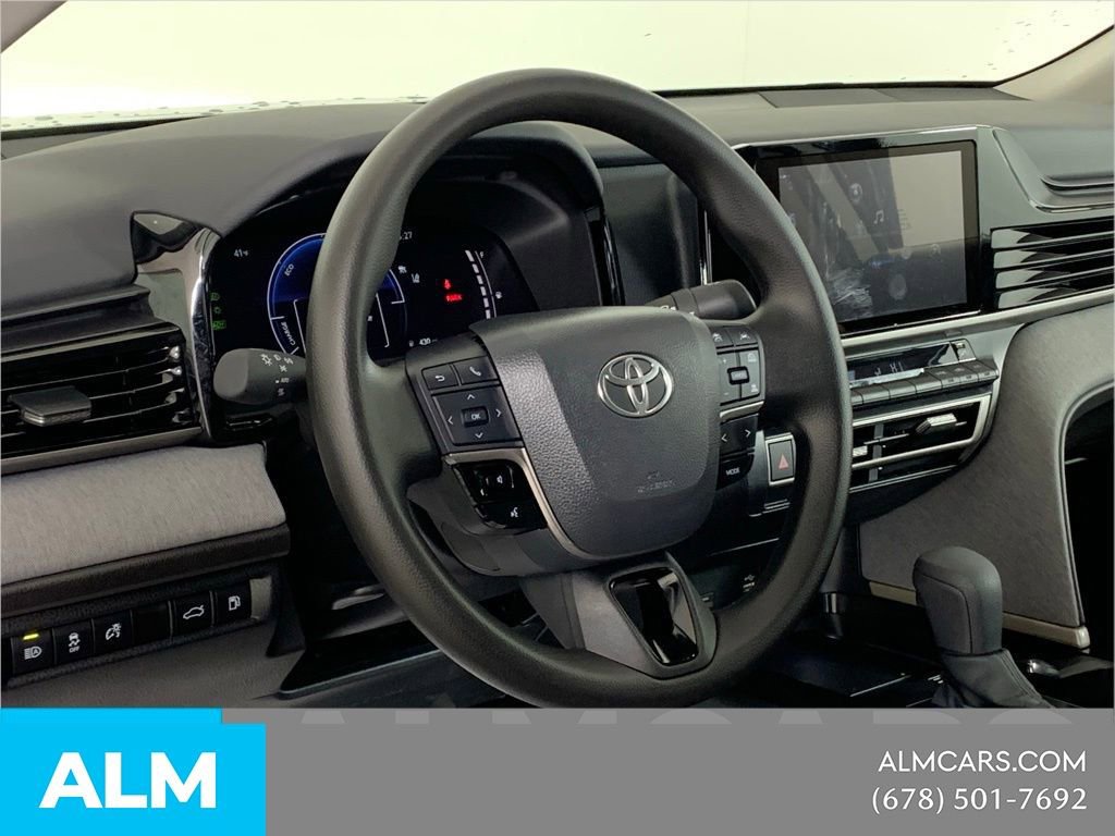 Used 2026 Toyota Camry LE w/ Convenience Package image 9