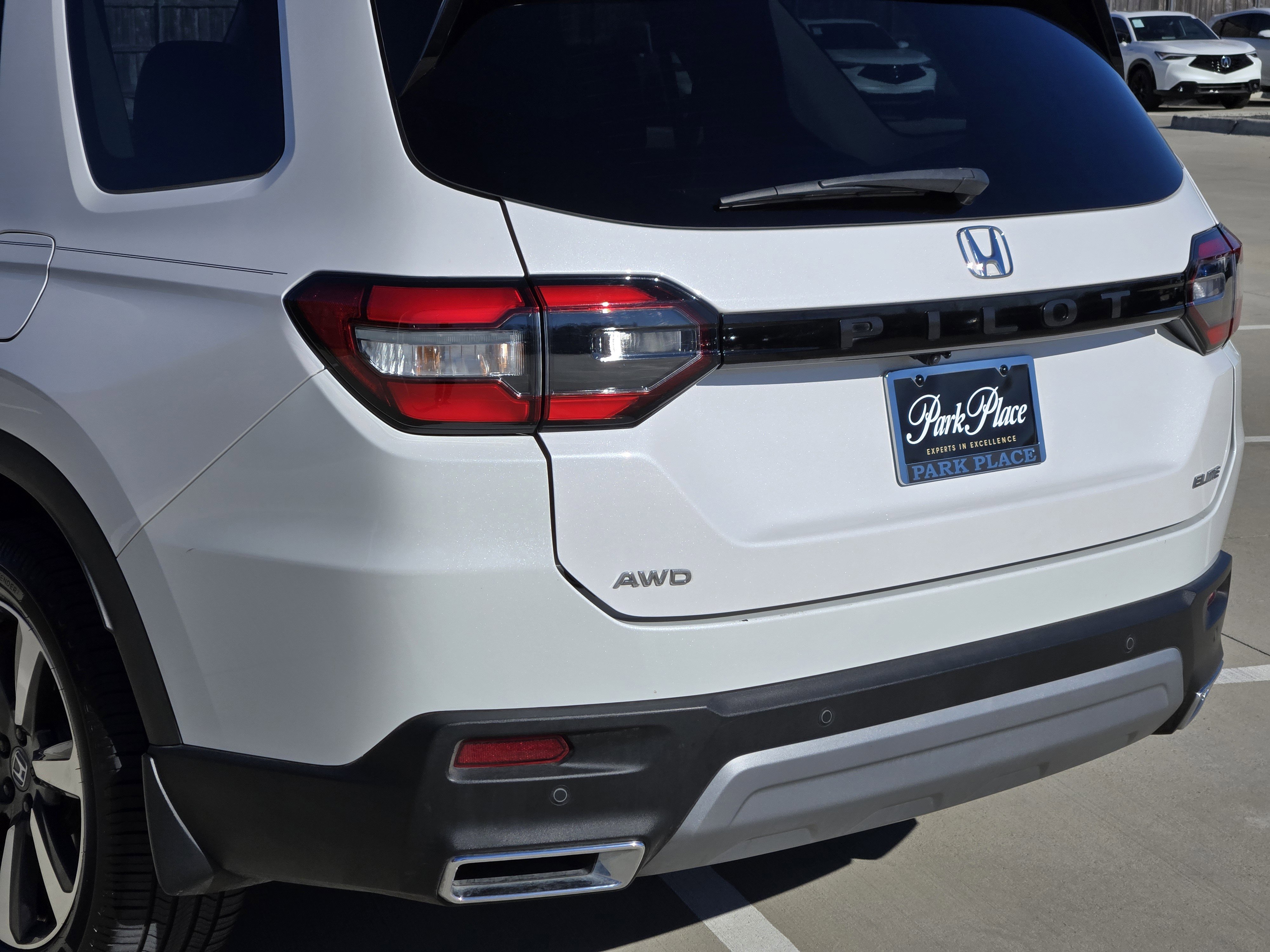 Used 2023 Honda Pilot Elite image 13
