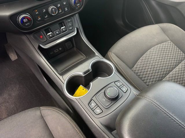 Used 2019 GMC Terrain SLE w/ Driver Convenience Package image 21