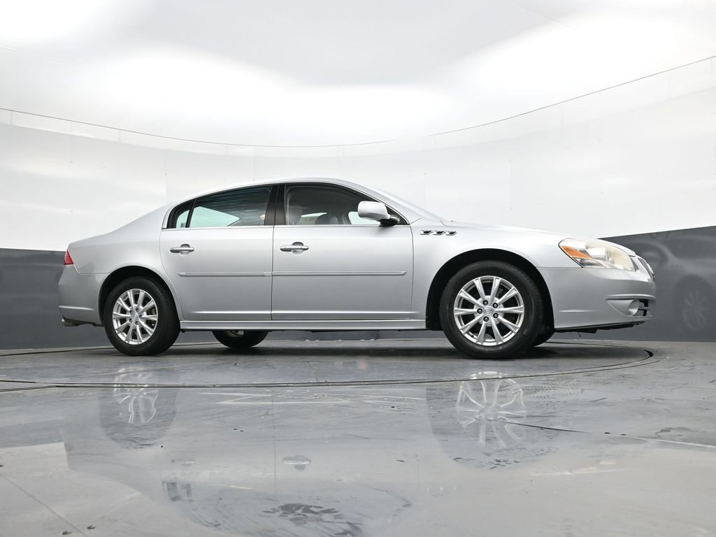Used 2011 Buick Lucerne CXL w/ Driver Confidence Package image 31