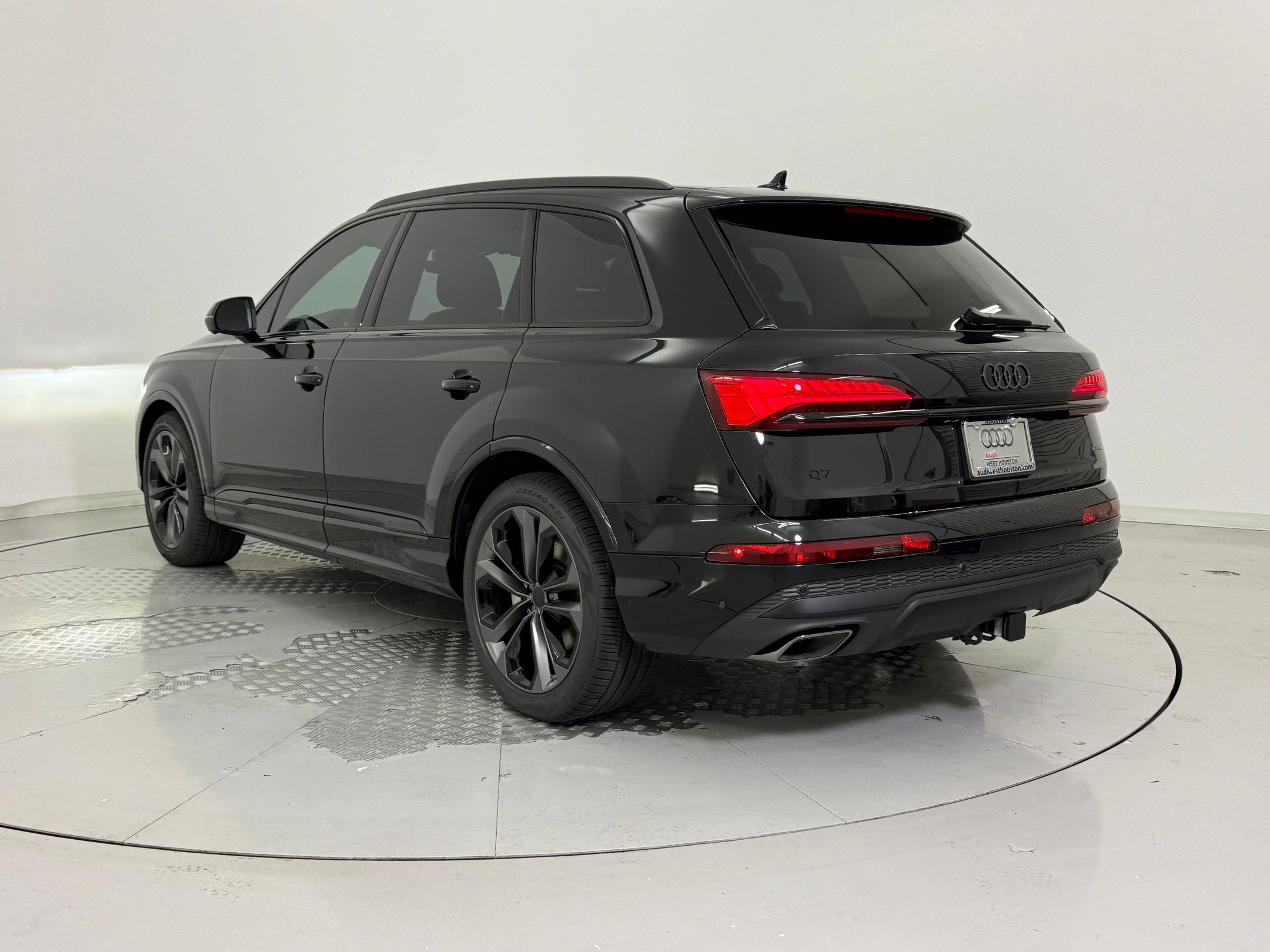 New 2026 Audi Q7 3.0T Premium Plus AWD/4WD image 3