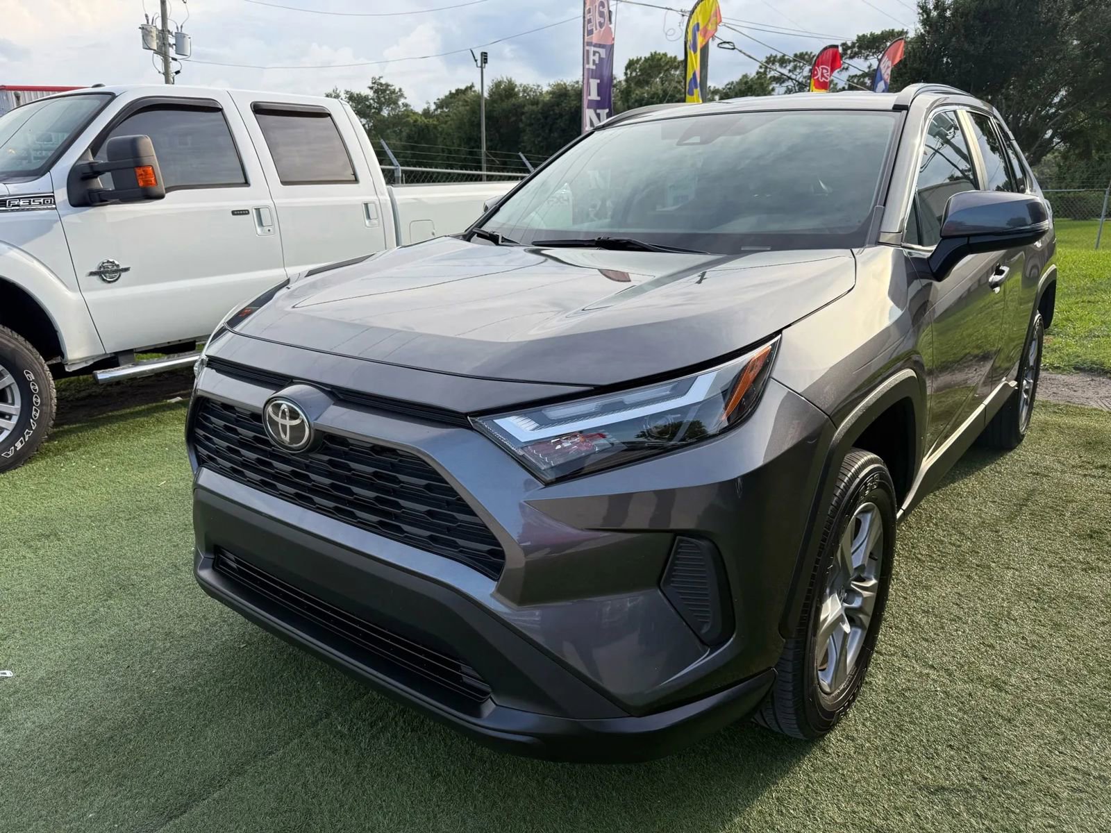 Used 2022 Toyota RAV4 XLE image 3