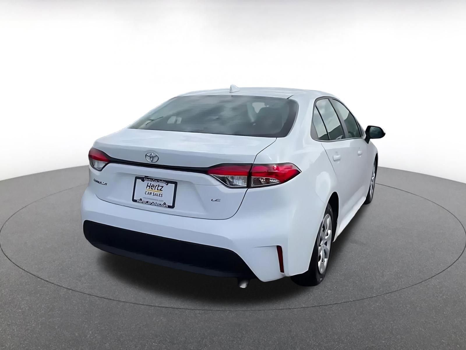 Used 2025 Toyota Corolla LE image 15