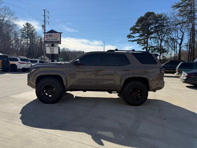 Used 2025 Toyota 4Runner TRD Pro AWD/4WD image 9