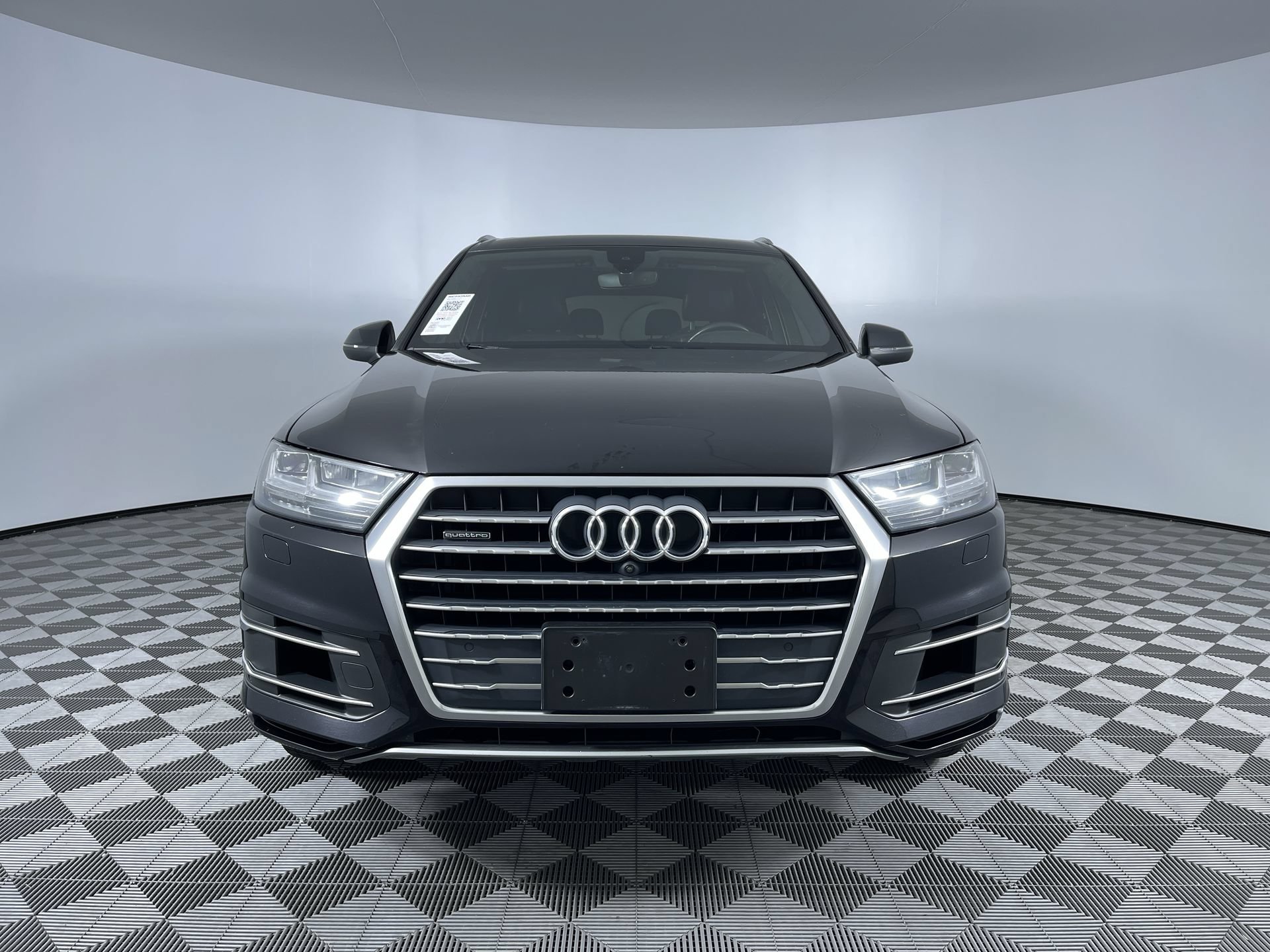 Used 2018 Audi Q7 3.0T Premium Plus w/ Premium Plus Package AWD/4WD image 32