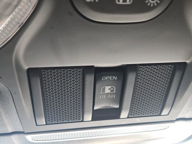 Used 2025 RAM 1500 Big Horn image 31