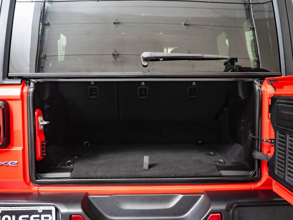 Used 2024 Jeep Wrangler Unlimited image 18
