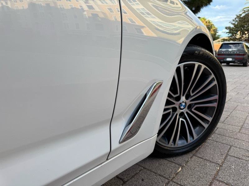 Used 2020 BMW 530i w/ Convenience Package RWD image 18