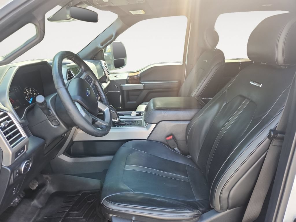 Used 2016 Ford F150 Platinum w/ Equipment Group 701A Luxury AWD/4WD image 11
