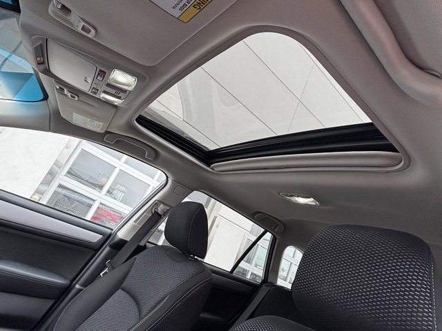 Used 2018 Subaru Outback 2.5i Premium image 7