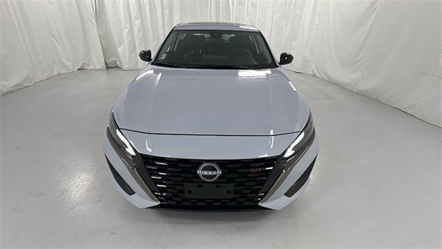 New 2025 Nissan Altima 2.5 SR w/ SR Premium Package image 8