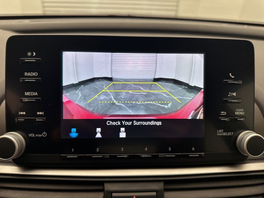 Used 2018 Honda Accord LX image 22
