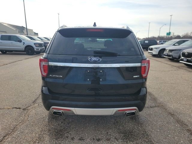Used 2017 Ford Explorer Platinum image 21