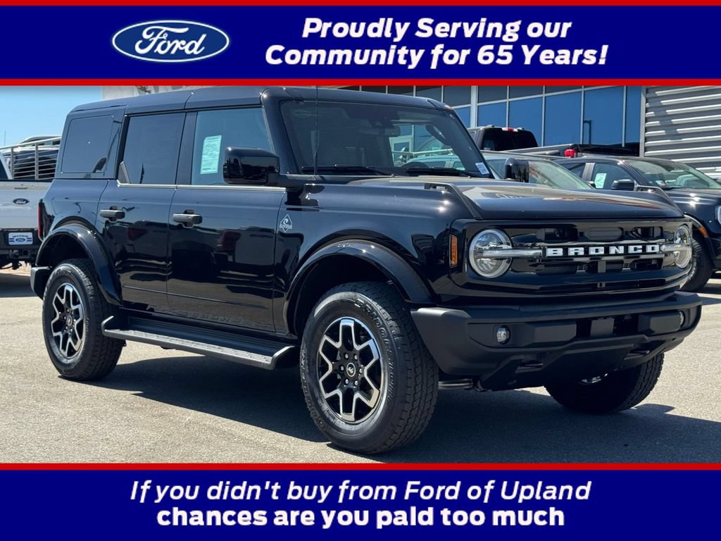 New 2026 Ford Bronco Outer Banks AWD/4WD image 1