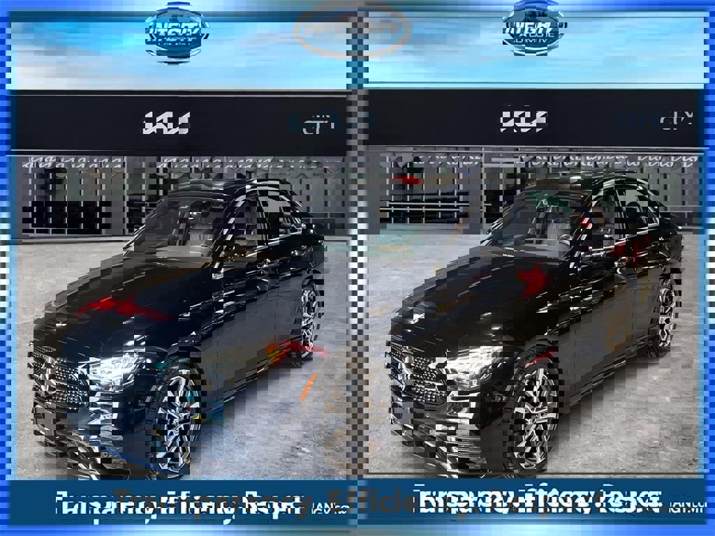 Used 2022 Mercedes-Benz E 350 E 350 4MATICﾮ image 4