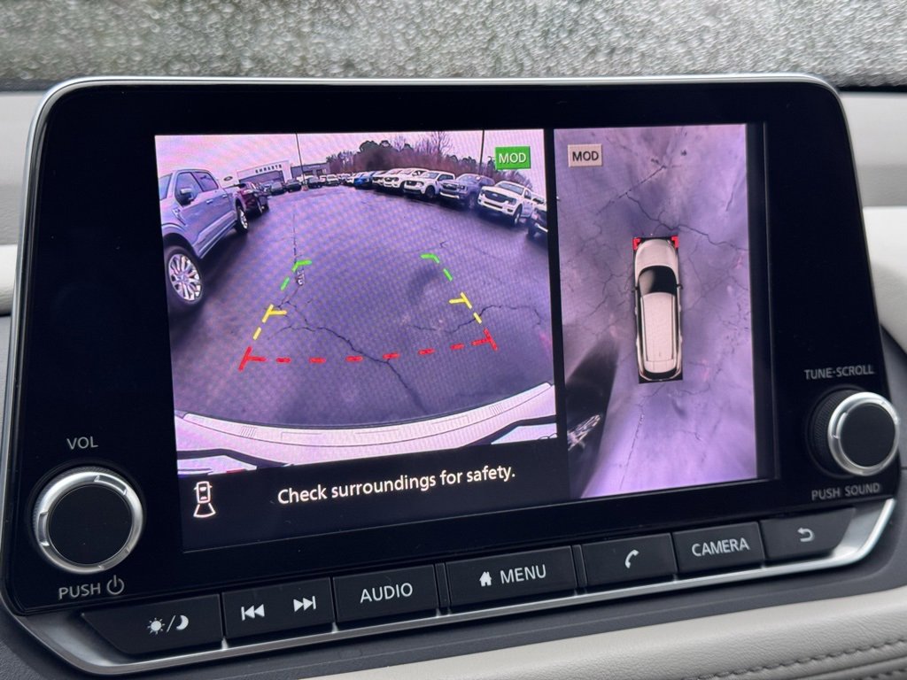 Used 2021 Nissan Rogue SL image 10