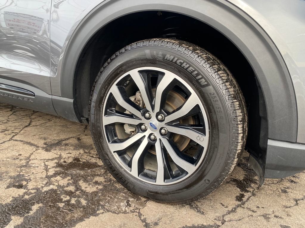 Used 2025 Ford Explorer ST-Line image 33