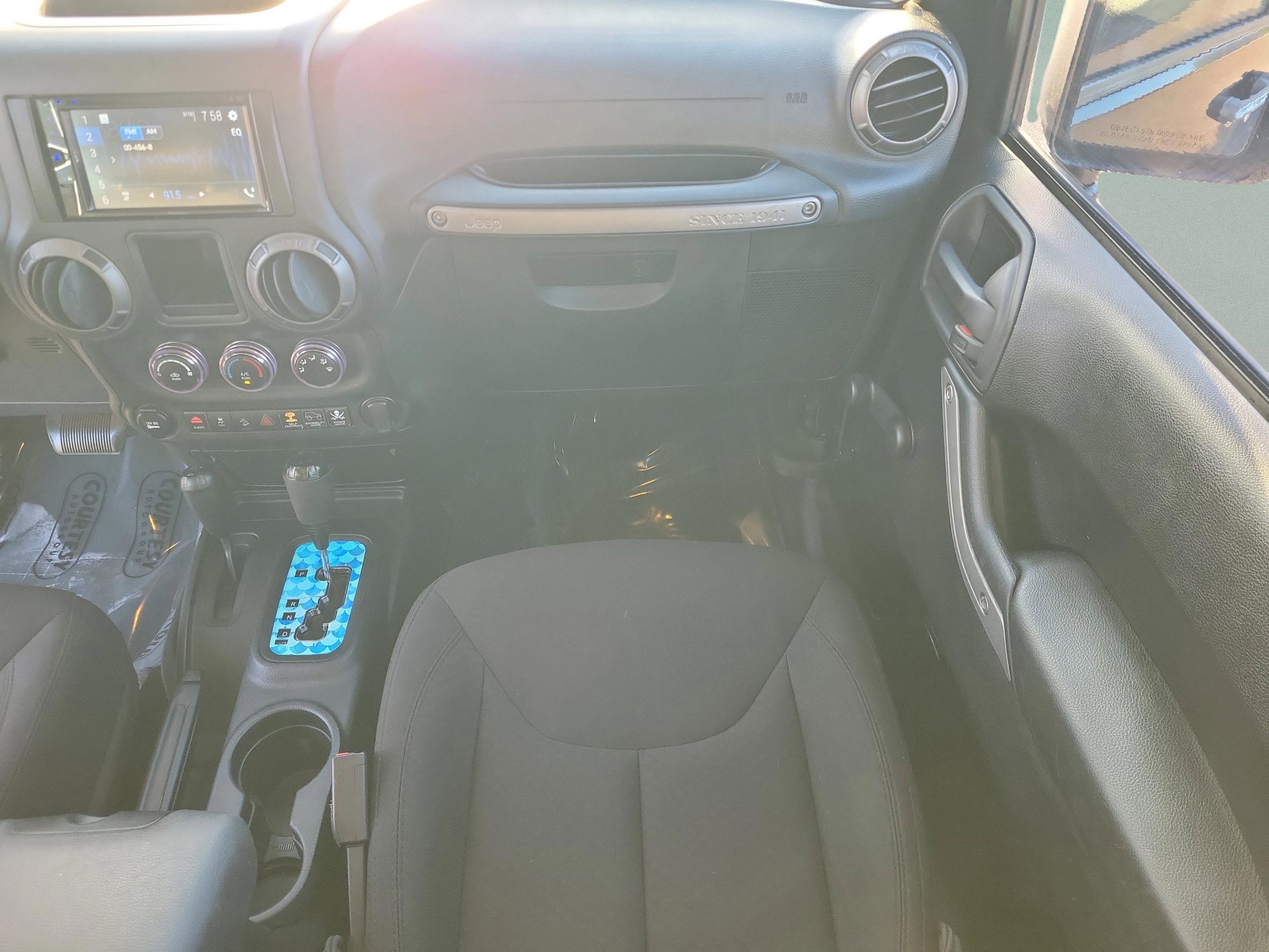 Used 2015 Jeep Wrangler Sport image 15