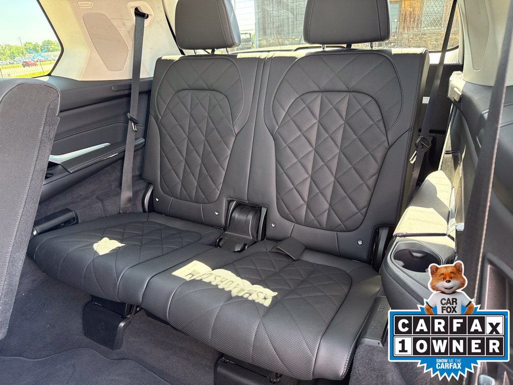 Used 2025 BMW X7 xDrive40i AWD/4WD image 14