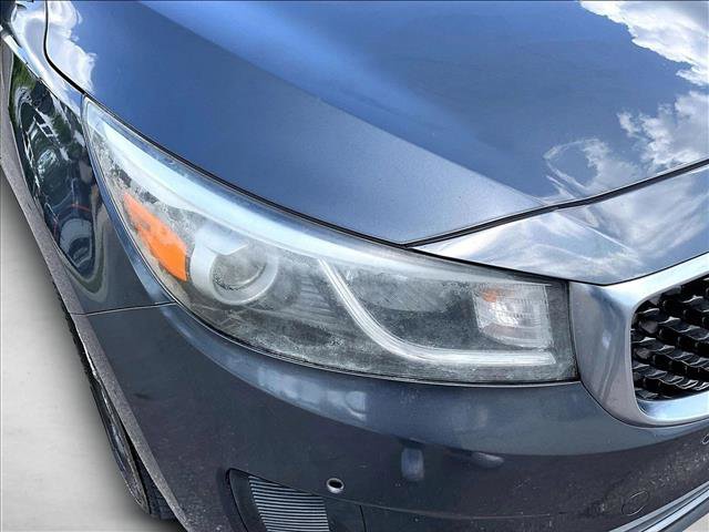 Used 2017 Kia Sedona LX w/ LX Essentials Premium Package FWD image 28