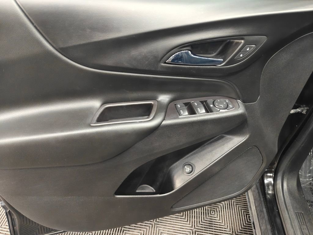 Used 2020 Chevrolet Equinox LT image 45