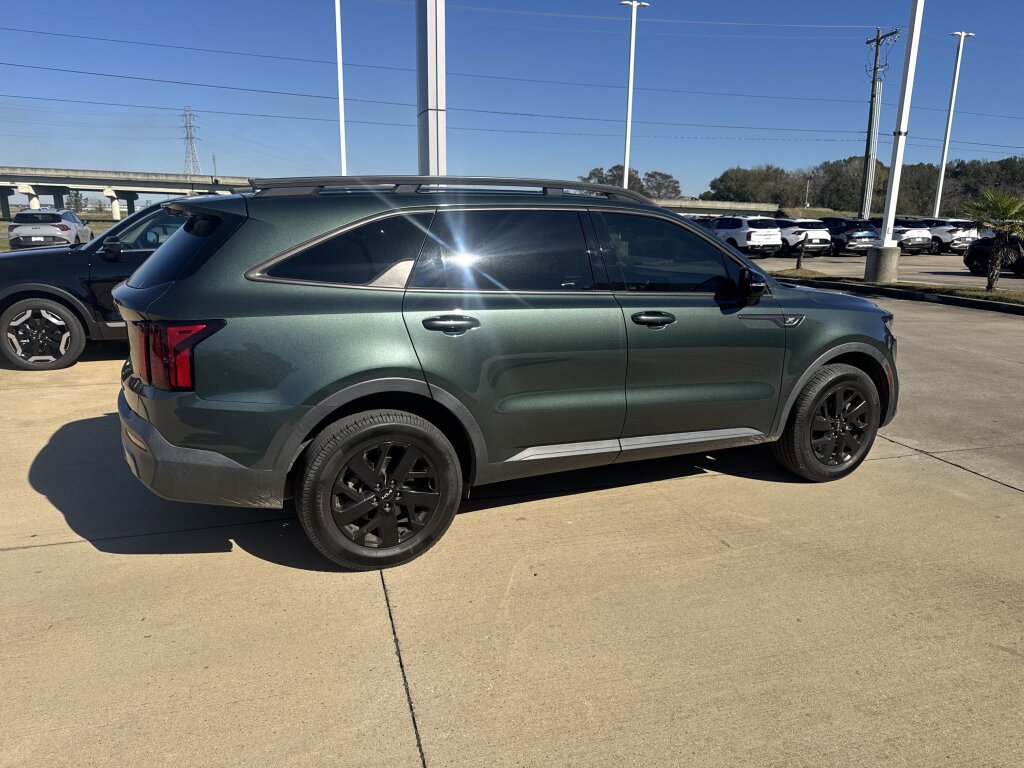 Used 2022 Kia Sorento S image 11