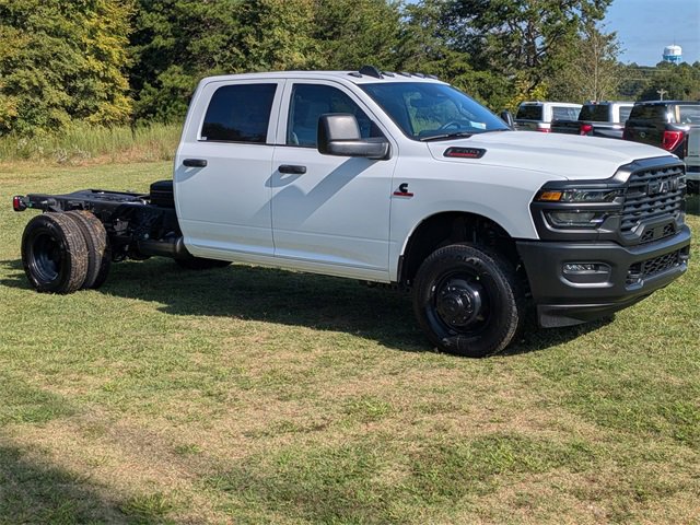 New 2026 RAM 3500 Tradesman image 2