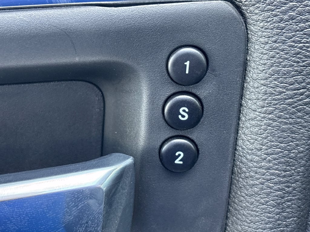 New 2025 RAM 3500 Laramie AWD/4WD image 38