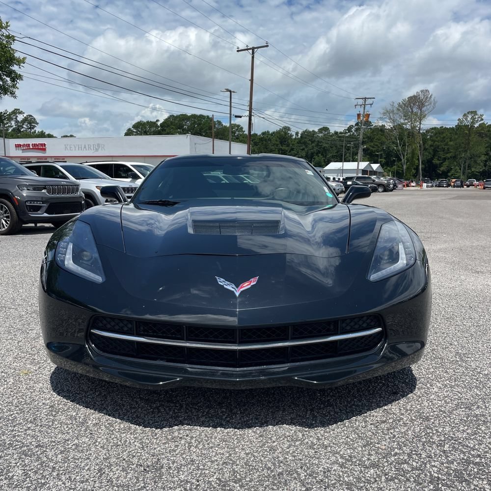 Used 2016 Chevrolet Corvette Stingray Coupe RWD image 2