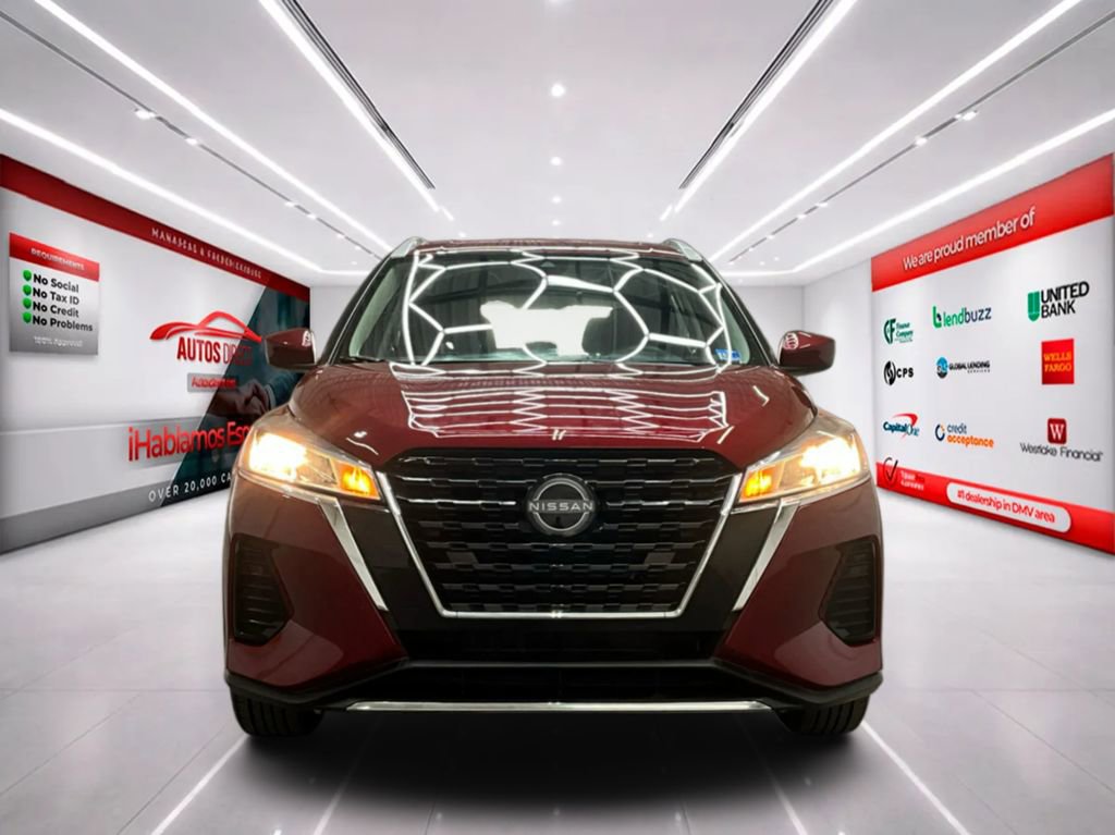 Used 2023 Nissan Kicks SV FWD image 3